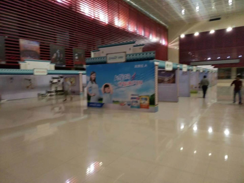 易拉宝展架与展会背景板物料